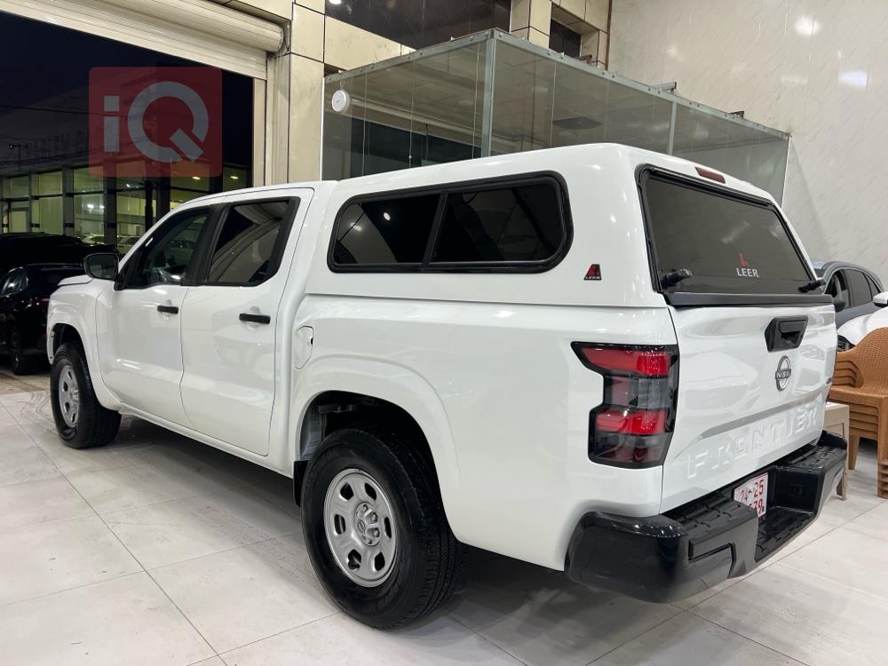 نيسان فرونتر